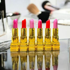 Matte Velvet Lipstick Set Of 6 – Richly Pigmented Shades Of Pink With Soft, Creamy Texture And Long-Lasting Wear For Elegant And Bold Lips