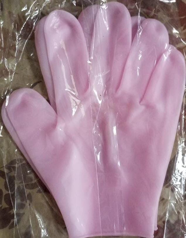 Combo Deal Silicon Gloves And Silicon Socks Durable Quality Comfortable Fit Soft Texture Perfect Choice For Skin Care Relaxation Travel And Household Need - Image 5